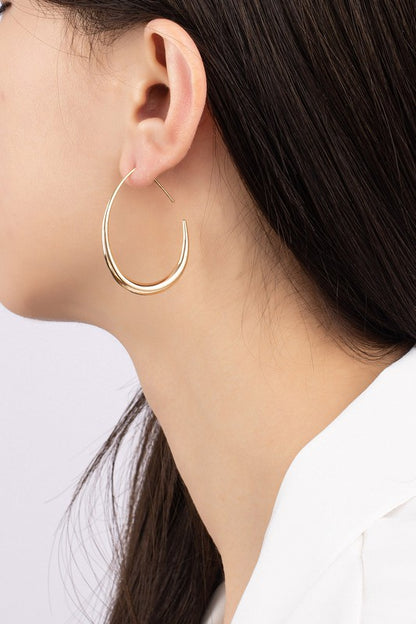 Simply Sexy Oval Hoop. Sleek Simple and Elegant Lines. Rich Looking Hoop.  Gold 1" X 1.5"